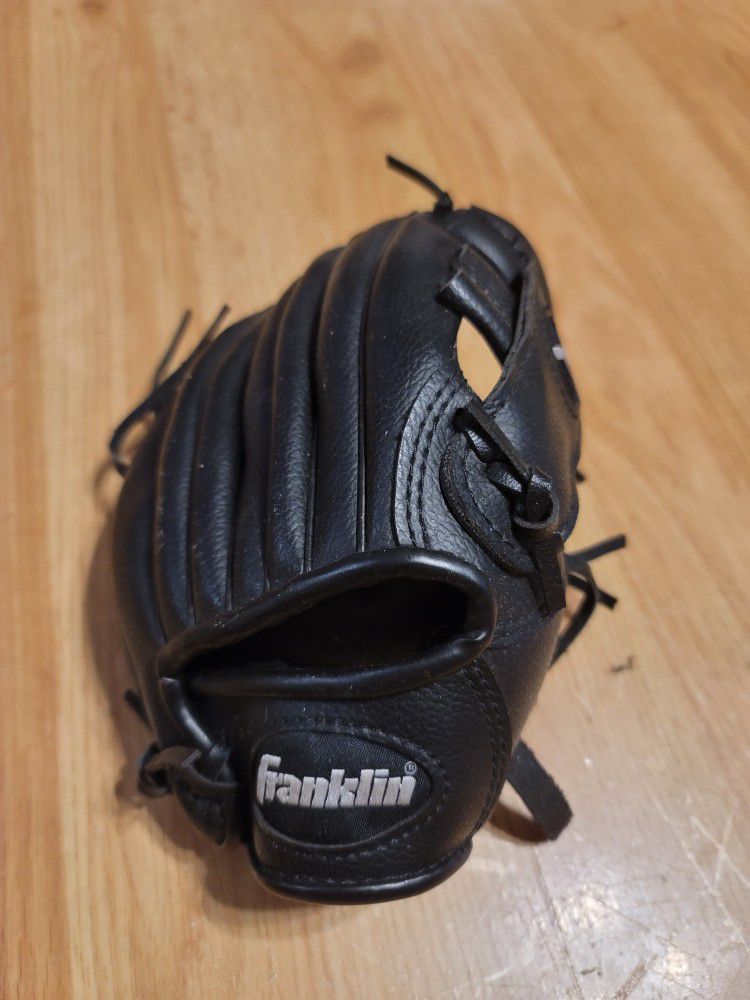 Franklin Youth Baseball Glove