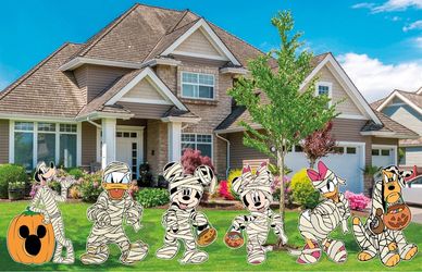 Disney Mickey Mouse Halloween Mummy Yard Sign Set