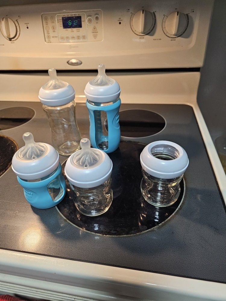 Bottle/ Food Warmer And Bottles 