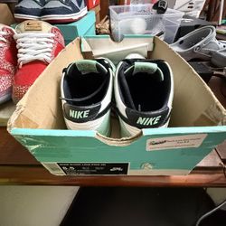 Nike SB Dunk Low Sea Crystal Size 8.5m