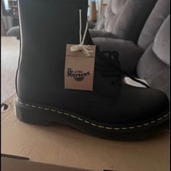 Dr Marten’s 1460 Black Boots Size 8M/9W
