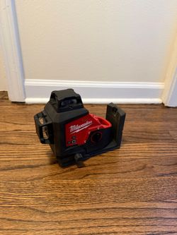 Milwaukee M12 12-Volt Lithium-Ion Cordless Green 250 ft. 3-Plane Laser Level