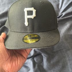 New Era Fitted Size 7 1/4 