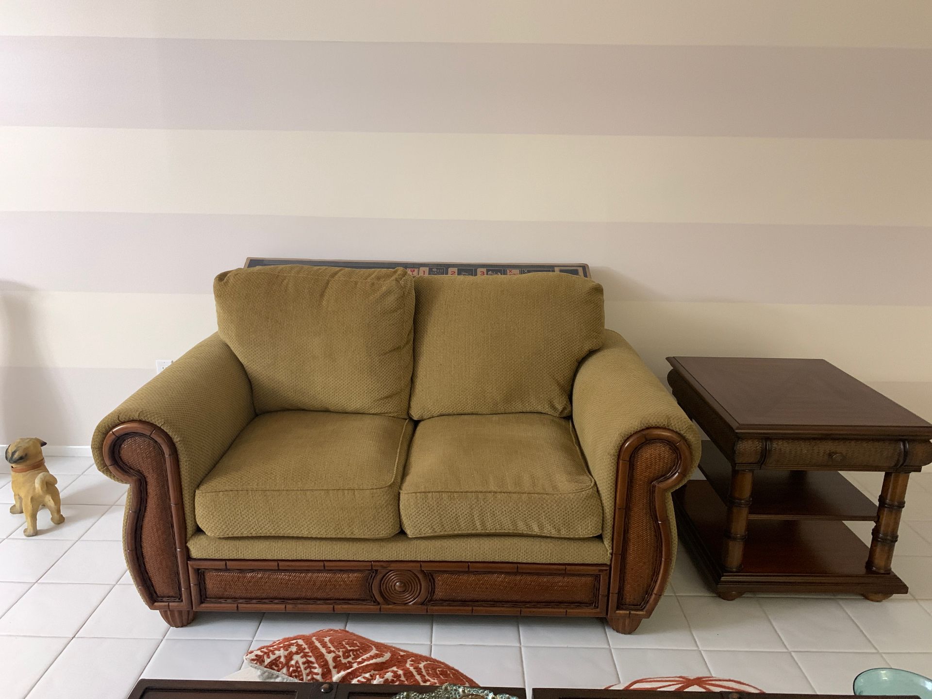 Tommy Bahamas Sofa set