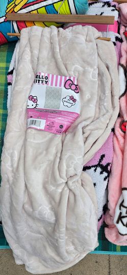 Hello kitty blanket