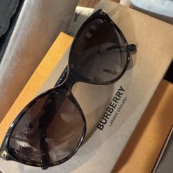Burberry Glasses 
