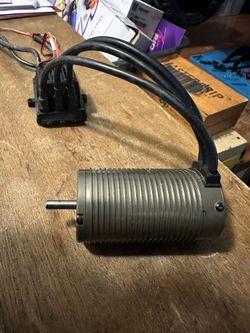 Axial Vanguard XL Motor And ESC