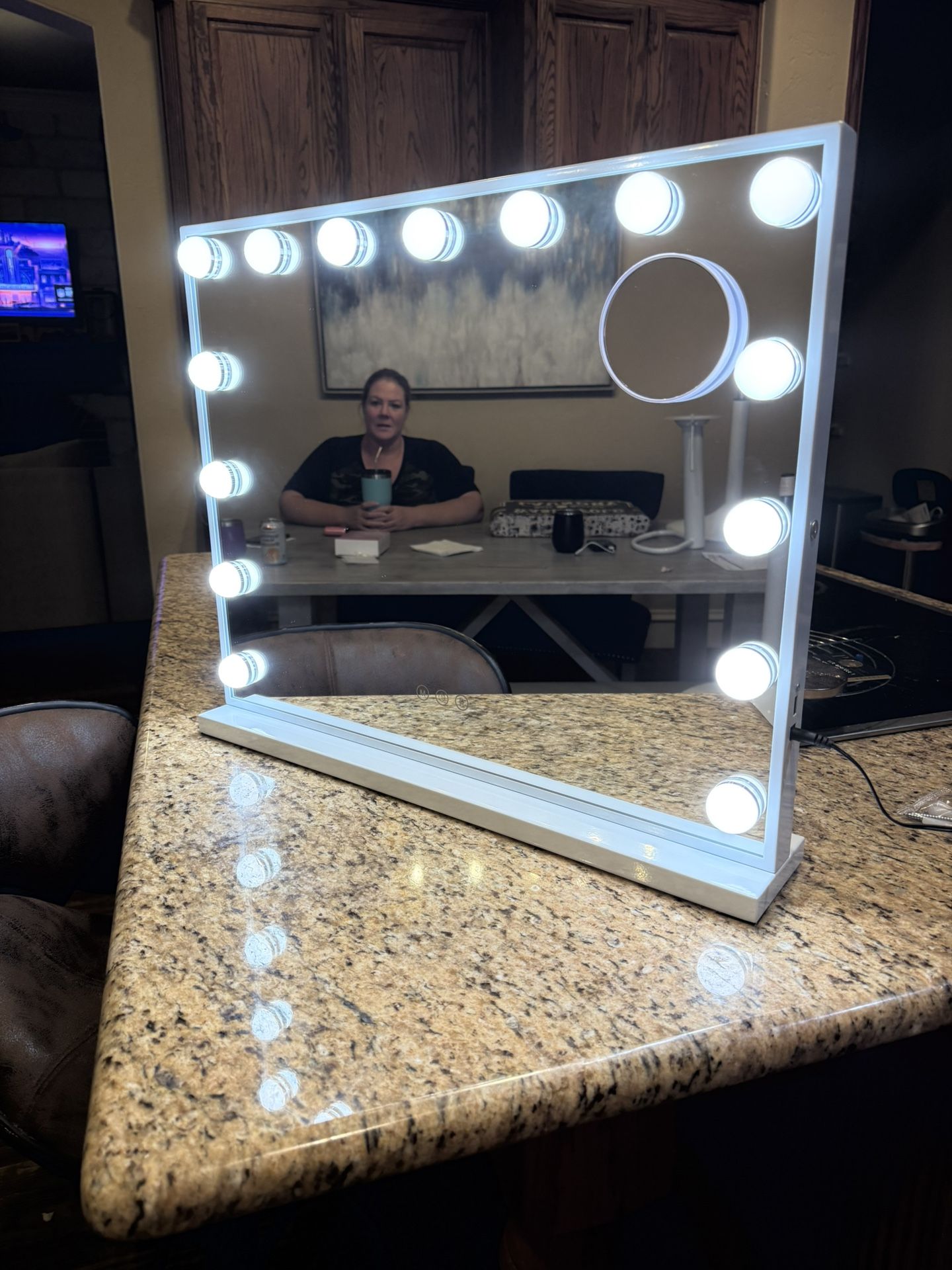 NEW tabletop or wall mount LED vanity light 23x18