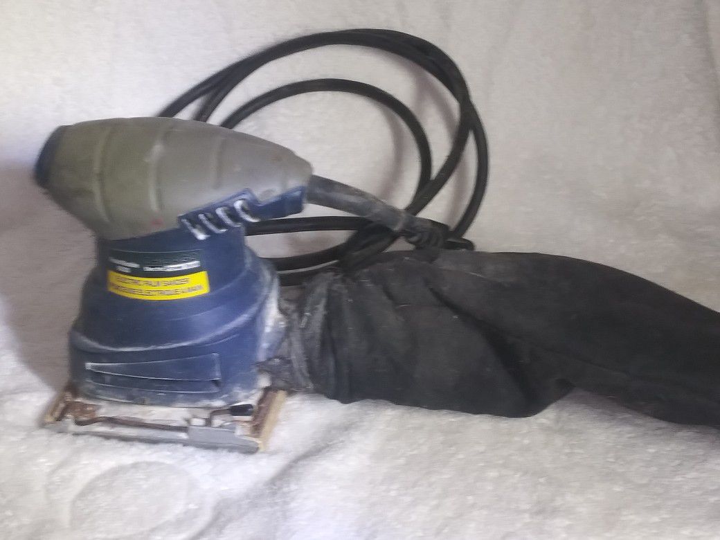 Chicago Electric power tools Palm sander
