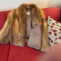 Red Fox Fur. Size Medium. $220 Cash Only Perfect Lining & Fur!!
