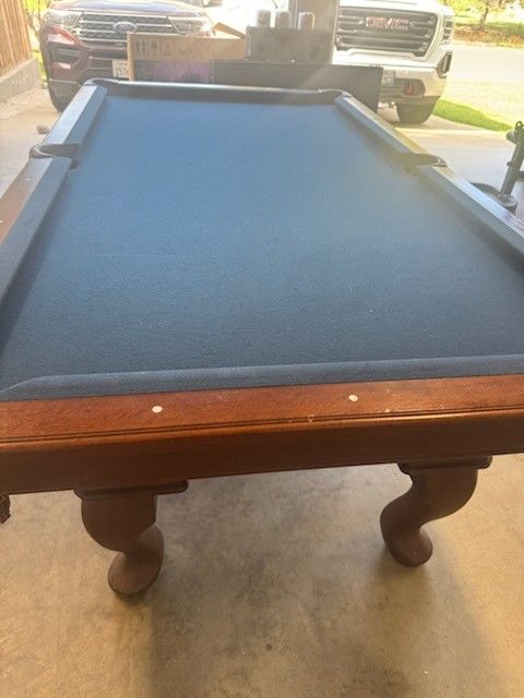 7 Foot OlHausen Pool Table