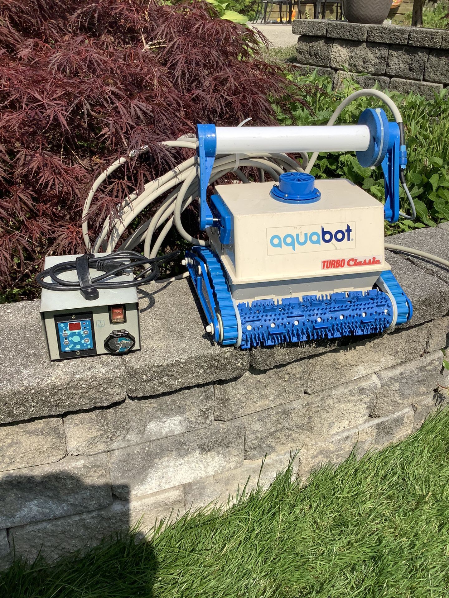AQUABOT TURBO POOL CLEANER. COMPLETELY REFURBISHED