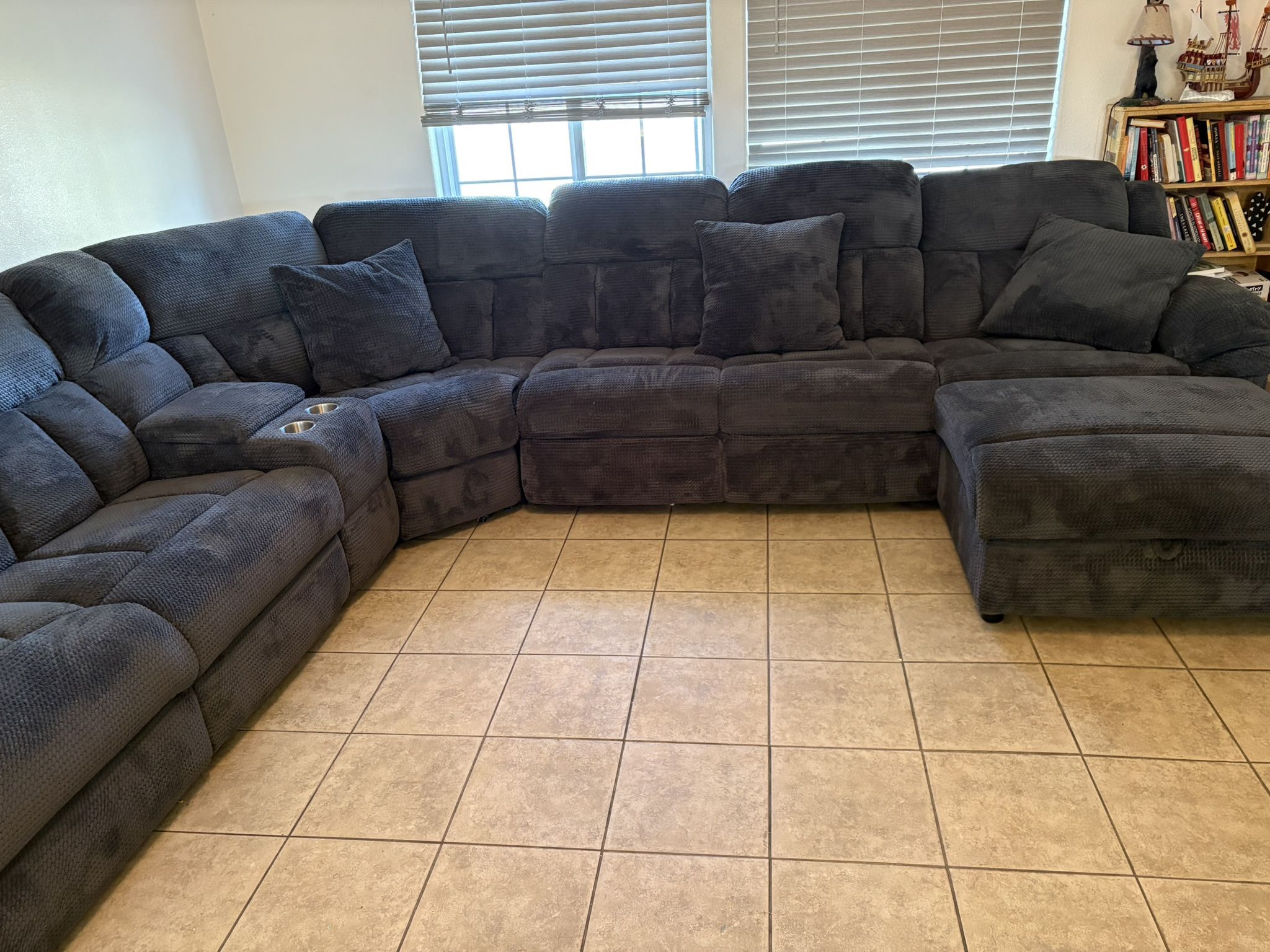 Beautiful Couch With Pull Out Bed