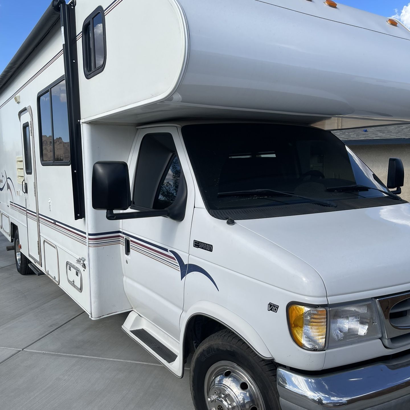 2003 Ford Shasta 50,000 Miles Runs Like New $25000