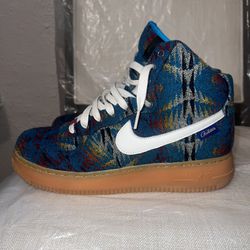 (Rare) Nike high top Forces Never worn !