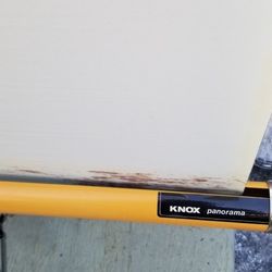 Knox Projector White Screen