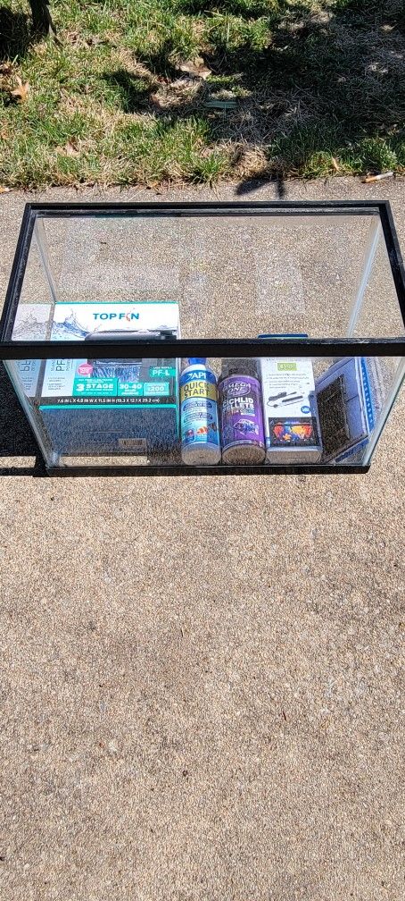 Fish Tank Kit And Accessories 