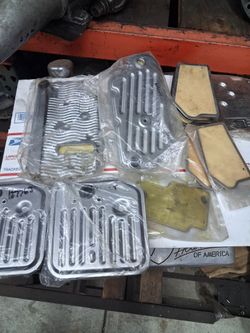 Automatic Transmission Oil Pans and Filters Lot