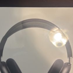 Black AirPod Max