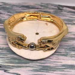 Retro Hinge Clamper Bangle Cuff Bracelet  Gold Tones tigers playing 7”rare found