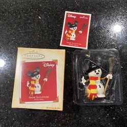 Hallmark Keepsake Christmas Ornament Disney Mickey Mouse Snow Sculpture 2004 NEW