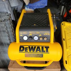 Dewalt 200 Psi Air Compressor 