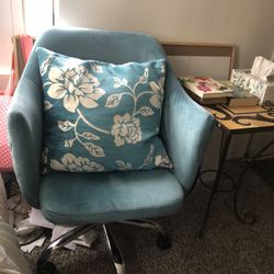 Wheeled Adjustable Cushion Chair