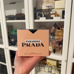 Prada Paradoxe Perfume