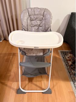 Graco Slim Snacker High Chair, Whisk Color