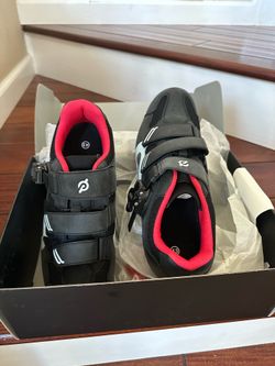 Cycling shoes 2 pairs