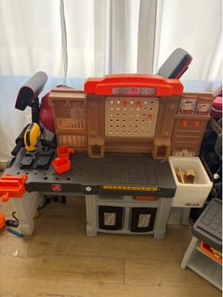 Kids play work bench