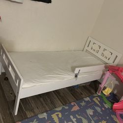 IKEA Kritter White Toddler Bed Set