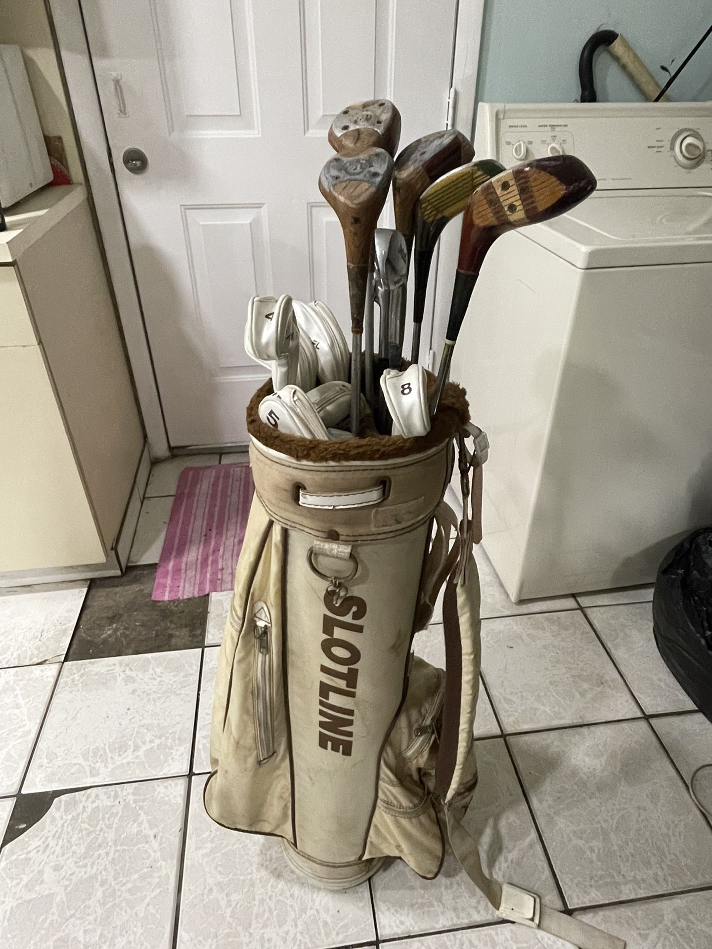 Slotline Wooden Golf Bag And Clubs