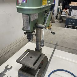 Table Drill Press 🧰 Need Gone By 5/22/22