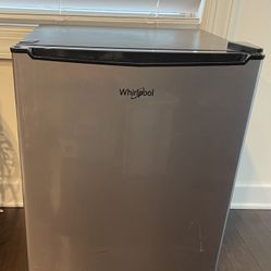 Mini Refrigerator *Like New*