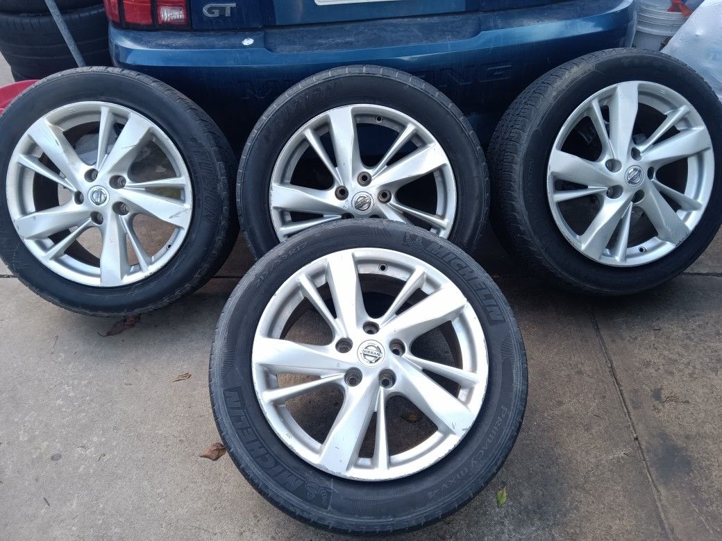 2015 Nissan Altima 5x114.3 Wheels And Tires 