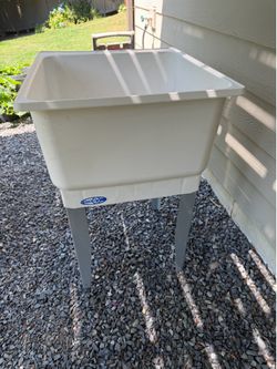 Heavy Duty Plastic Utility Basin / Laundry Sink