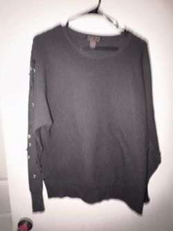 Carolyn Taylor Black Ribbed Sweater with Pearl Sleeve Detail Women’s Large