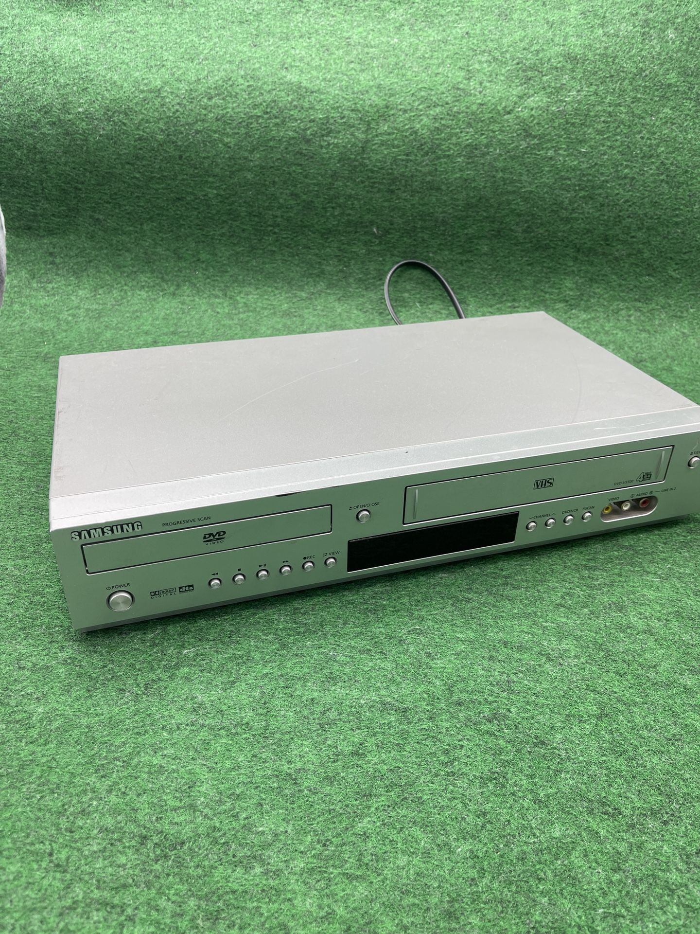 Samsung DVD-V5500 DVD/ VHS Player