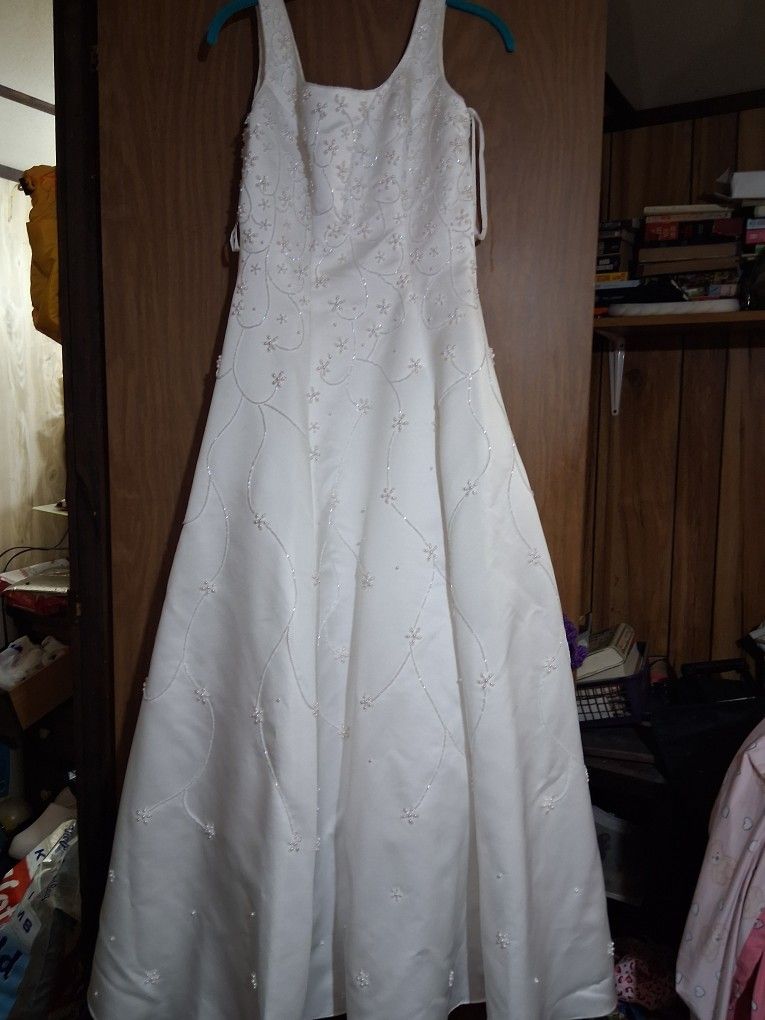 Beautiful Wedding Dress Or Prom Dress