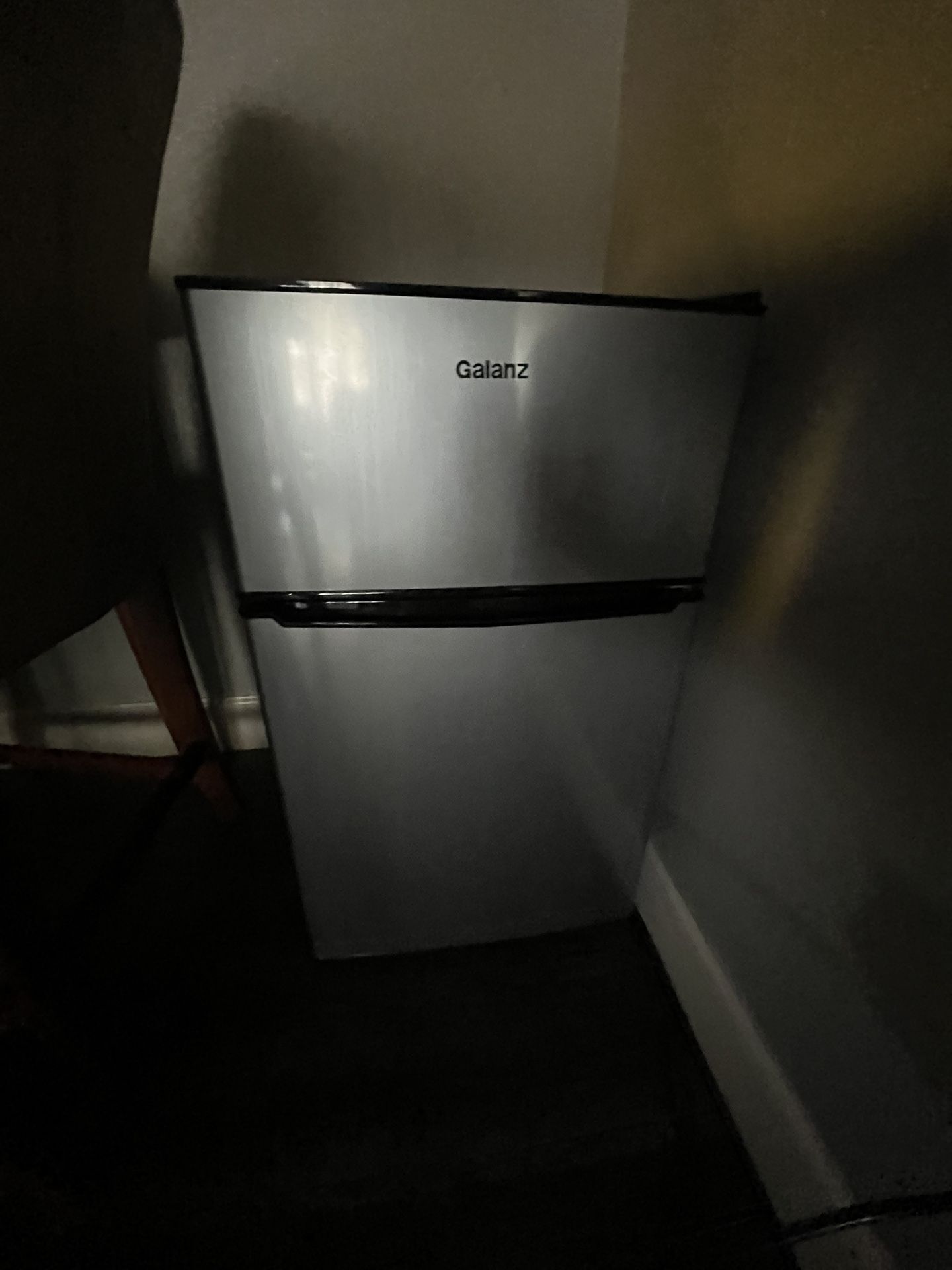Galanz Mini Fridge