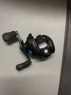 Shimano SLX A Baitcast Reel for Sale in Graham, WA - OfferUp