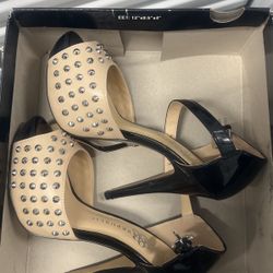 Women’s high heel shoes, size 6 rockin republic