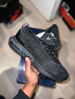 Nike Air Max Flyknit Racer Triple Black