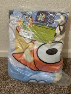 Bluey blanket