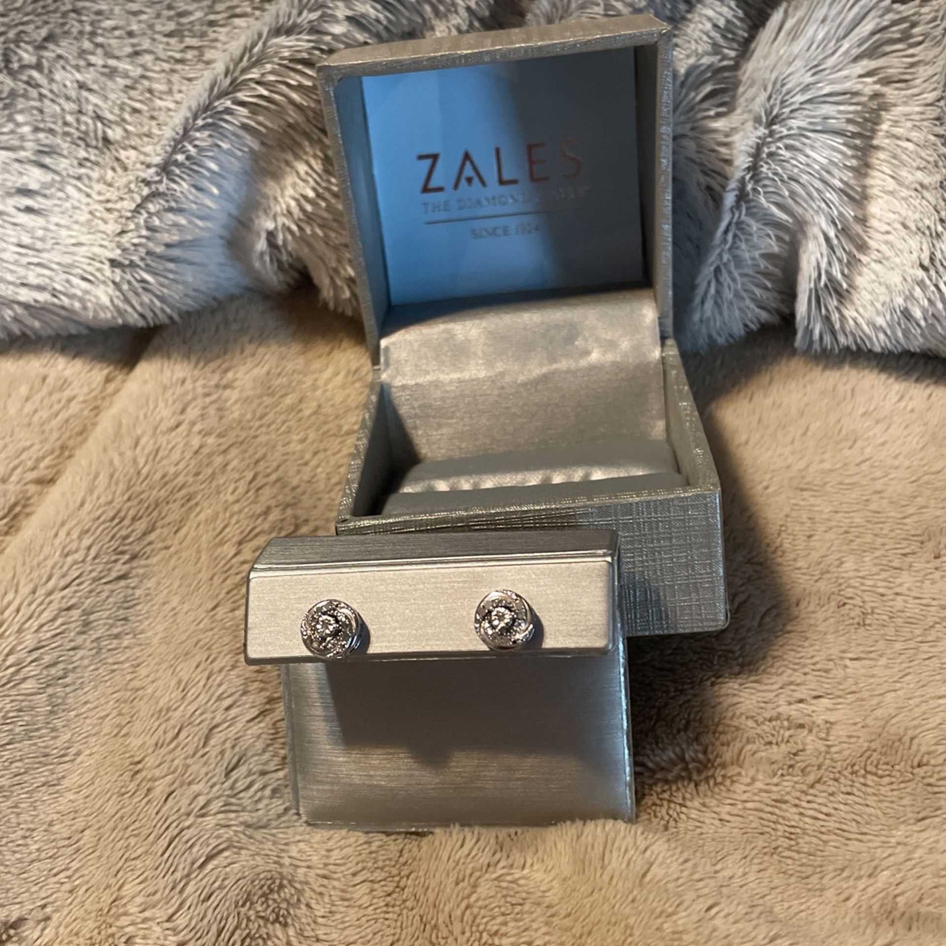 Zales Diamond Earrings 