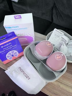 Momcozy Wearable Breast Pump Bundle