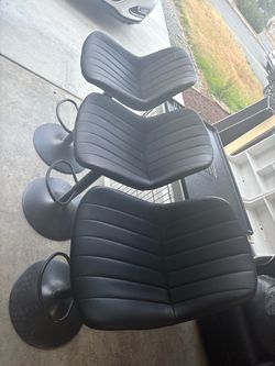 3 black leather bar stools