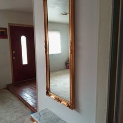  Large  Vintage Gold Wall Mirror And  Marble  Table.  $100