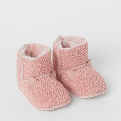 Newborn Pink Mauve Slipper Boots